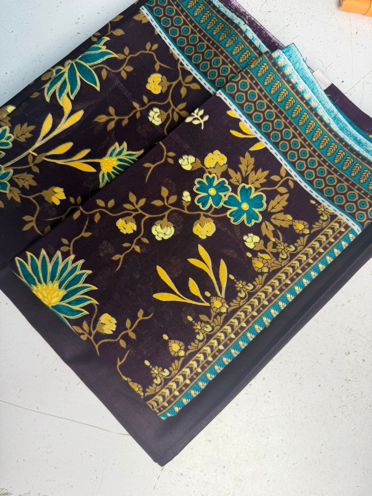 Lawn 90/70 2p Suit Allover 9012