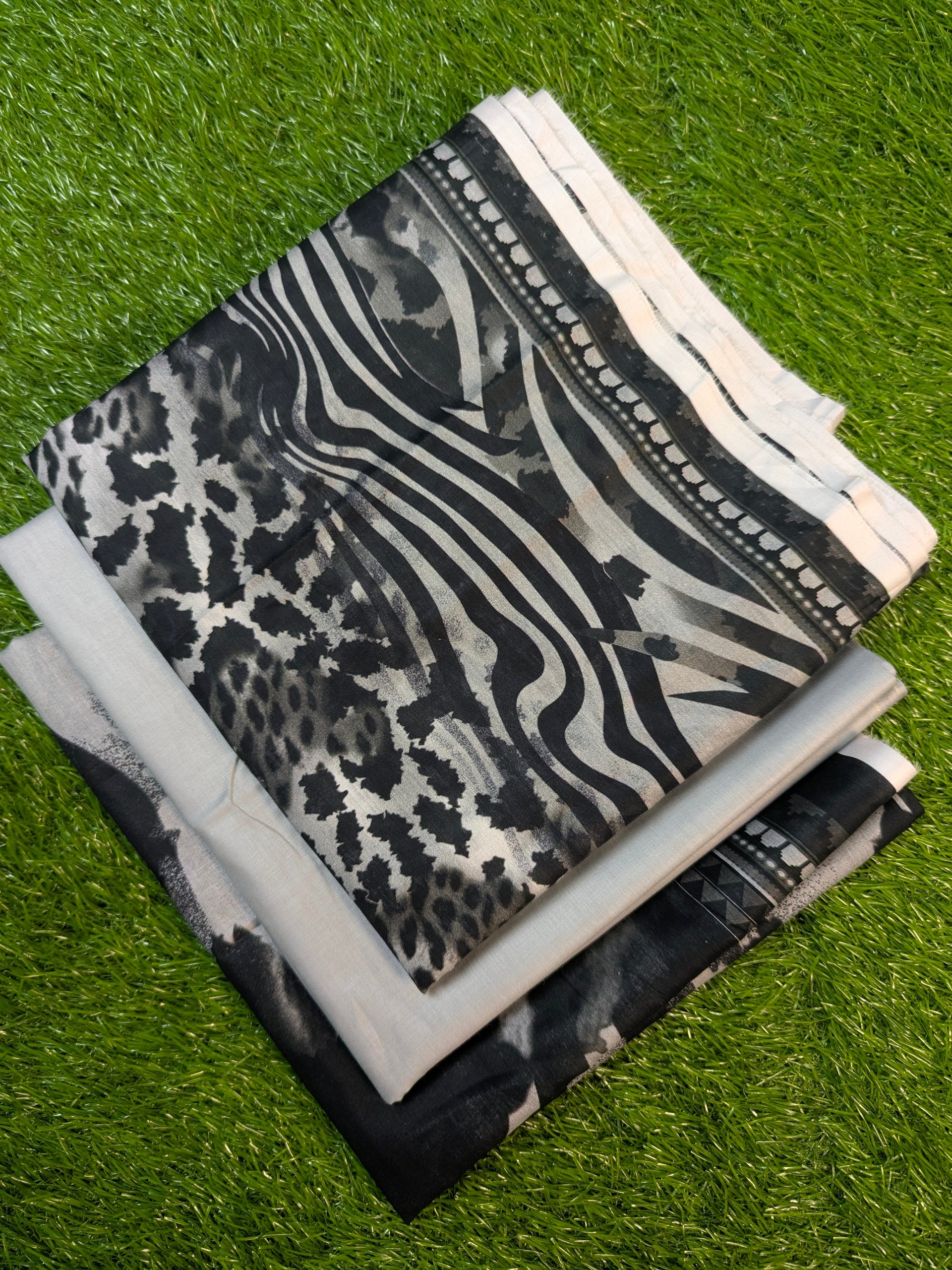 Pure lawn hit article 3p suit 9578